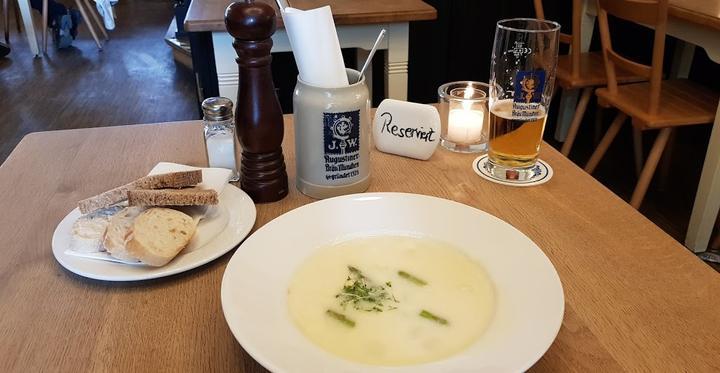 Maximilians Wirtshaus & Biergarten in Pullach im Isartal